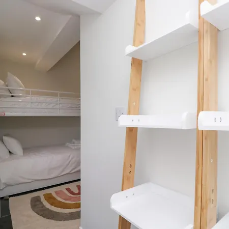 Semesterbostad Pippins *